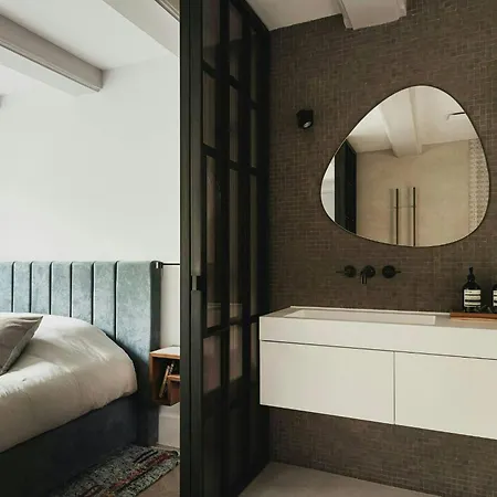 דירה Modern 4 Bdr Sauna Bbq